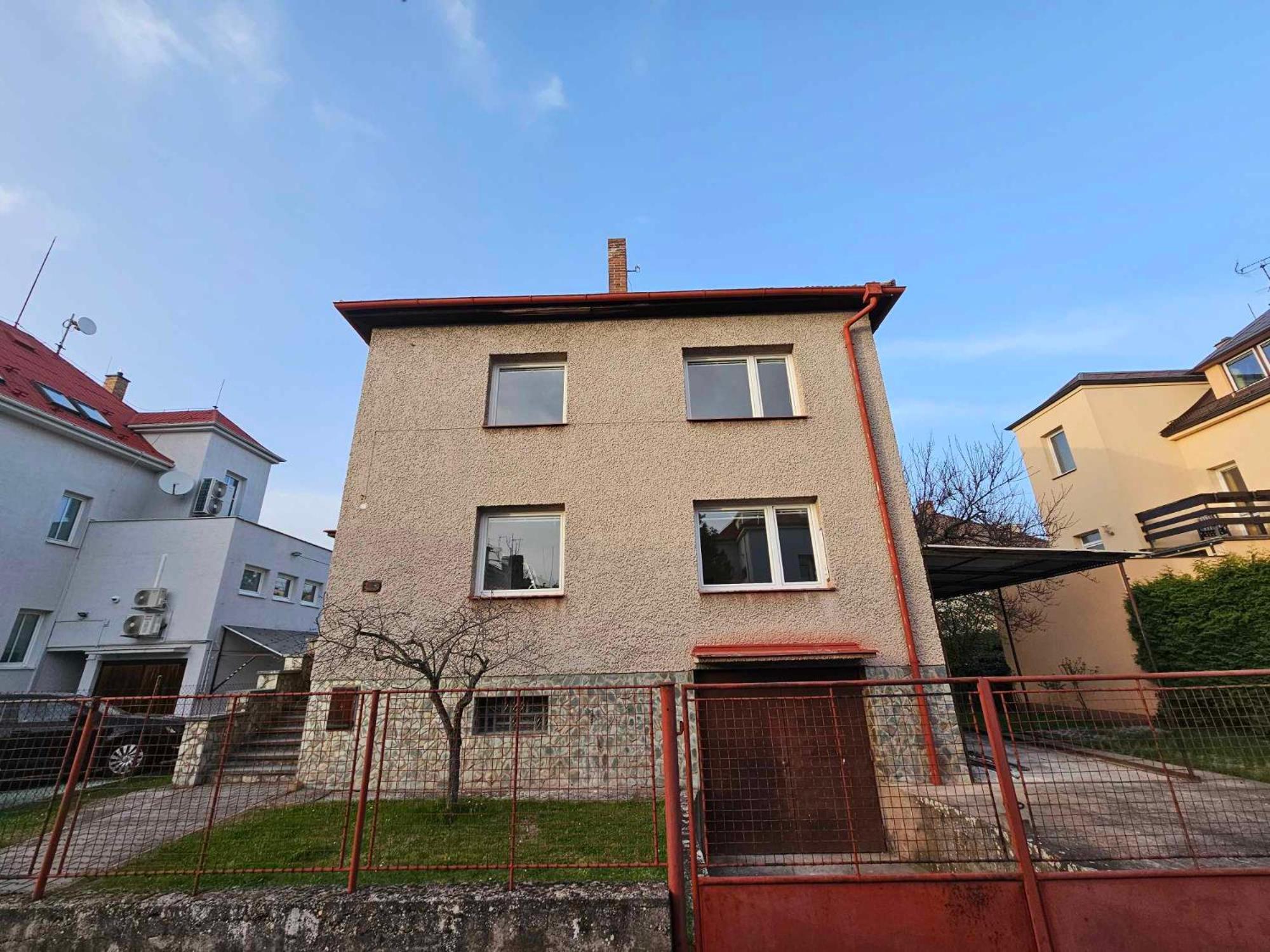Slunny Byt V Klidne Casti Hradce Kralove - Zahrada, Parkovani Zdarma Hradec Králové Eksteriør bilde